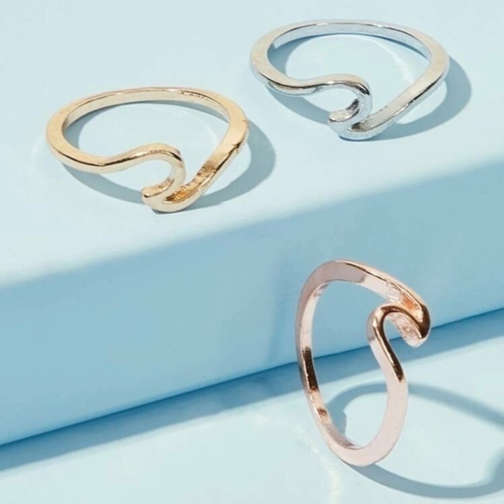 3/$30 ๐โค๏ธ๐ค 3pcs Wave Ring